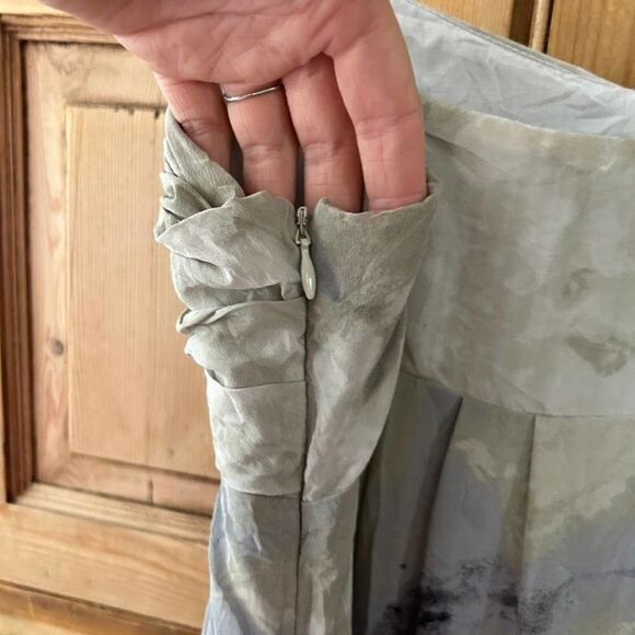 Women's Fei 2 Dress Gray Silk Anthropologie Watercolor Terrace Empire Bodice - Picture 9 of 11